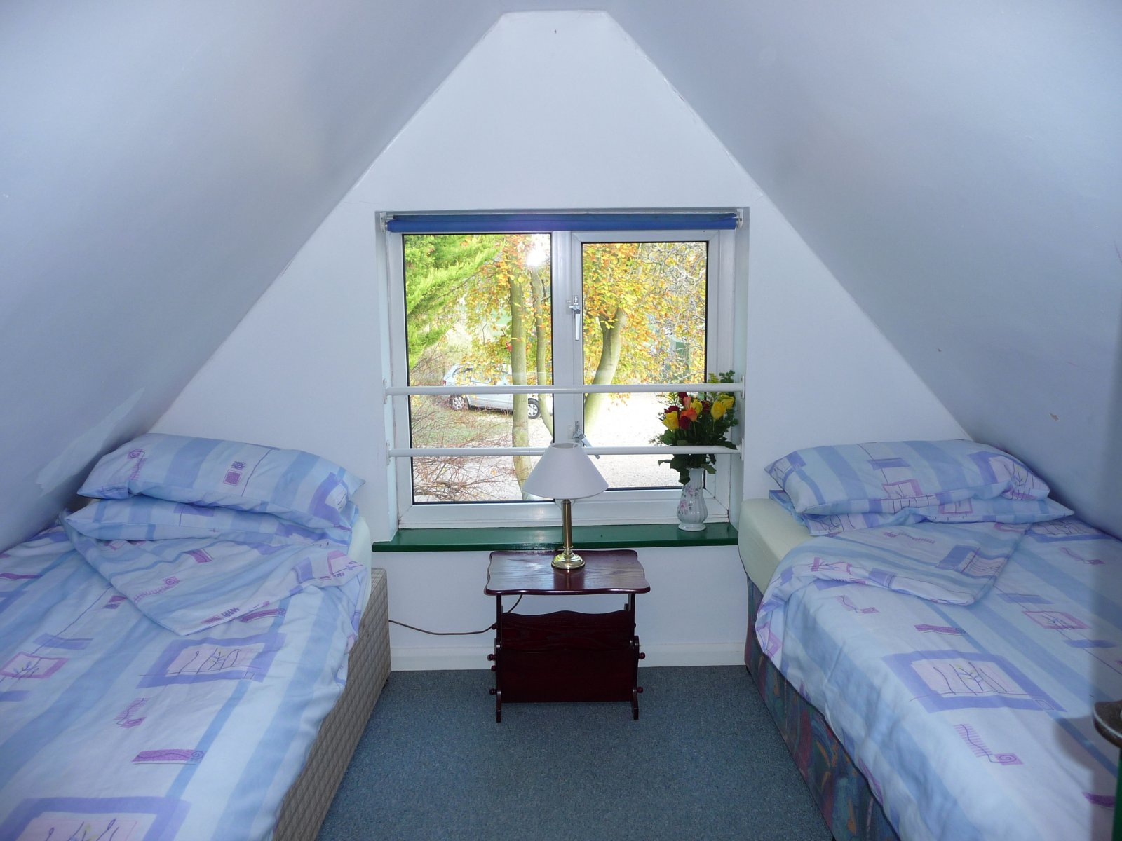 twin bedroom in loft