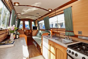 5 Star Galley (Kitchen) of UK Built Narrowboat